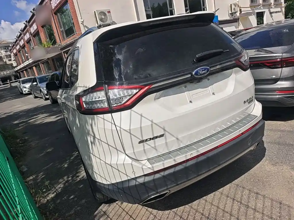 Ford Edge — миниатюра 5