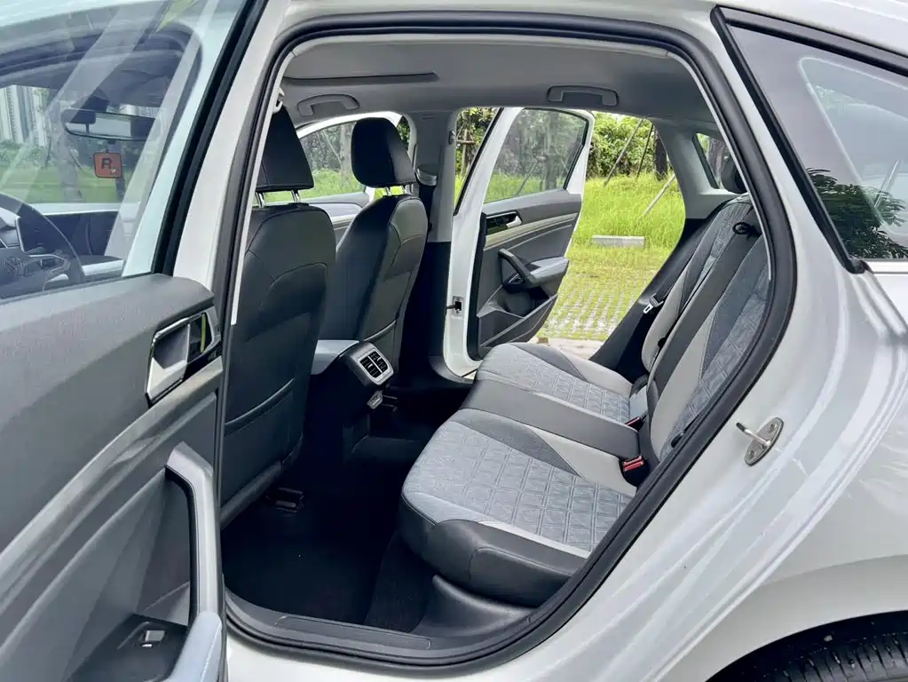 Volkswagen Lavida — миниатюра 17