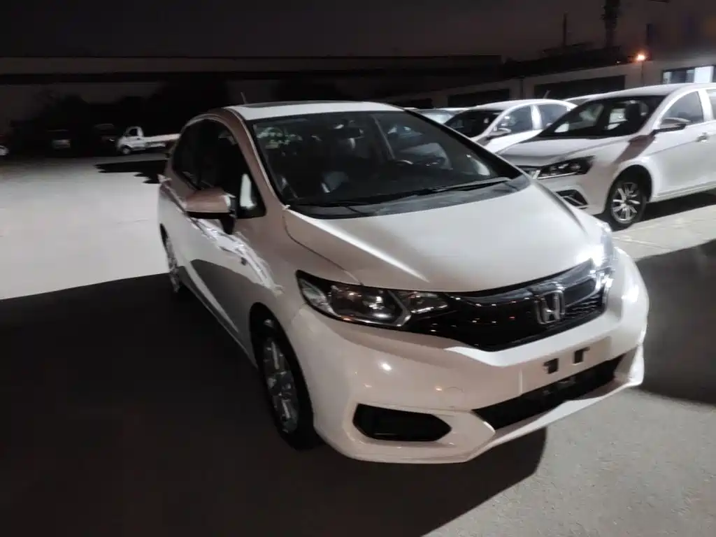 Honda Fit — миниатюра 4