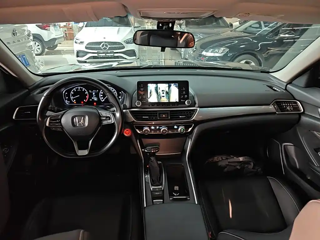 Honda Inspire — миниатюра 10