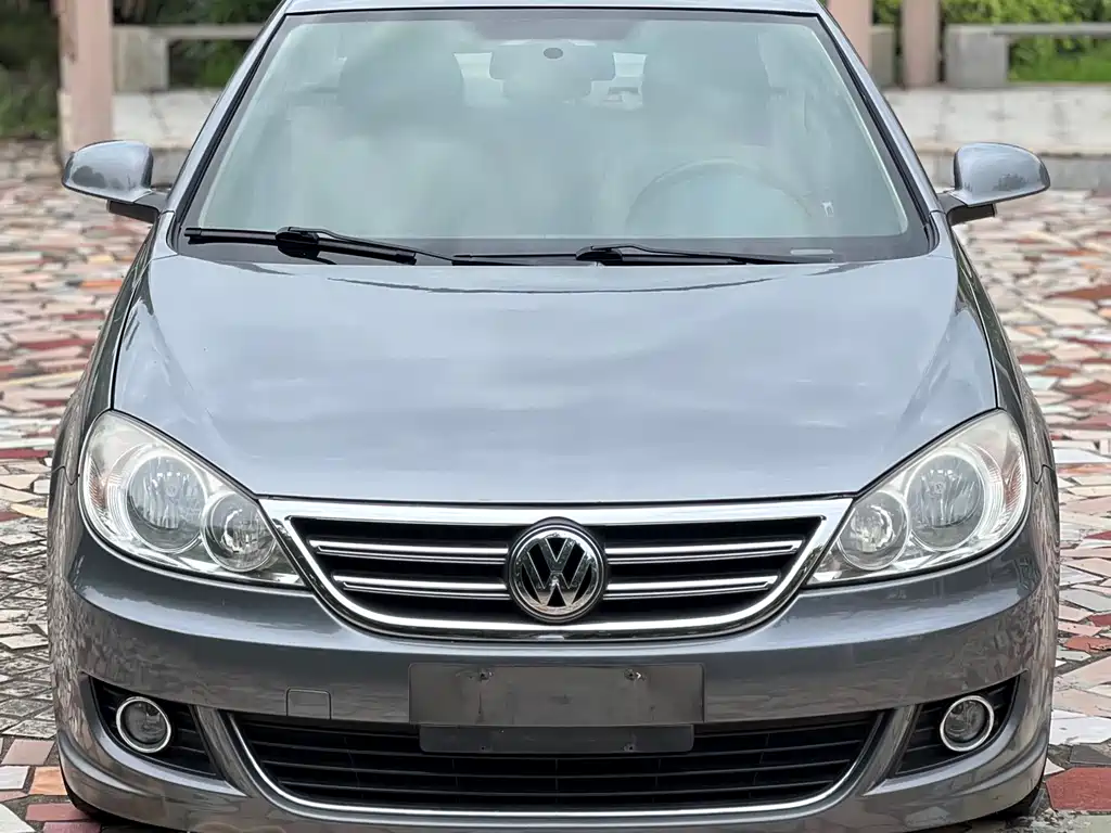 Volkswagen Lavida 2011 1.6L AT