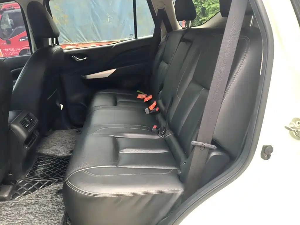 Nissan Terra — миниатюра 17