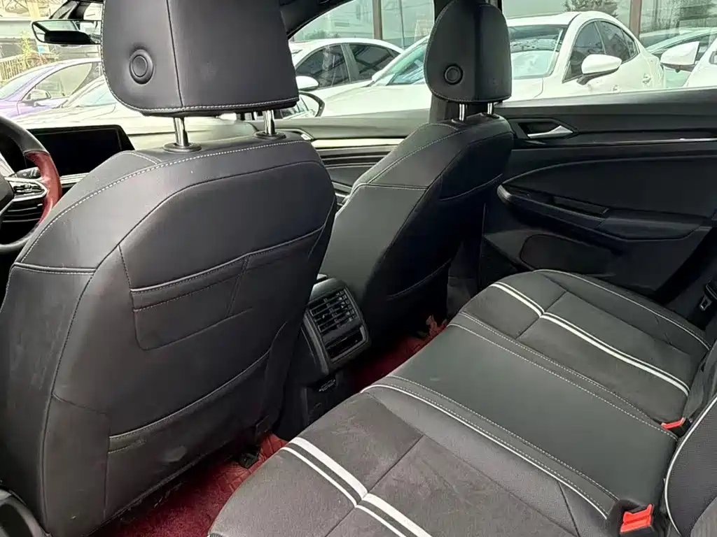 Volkswagen Golf — миниатюра 8