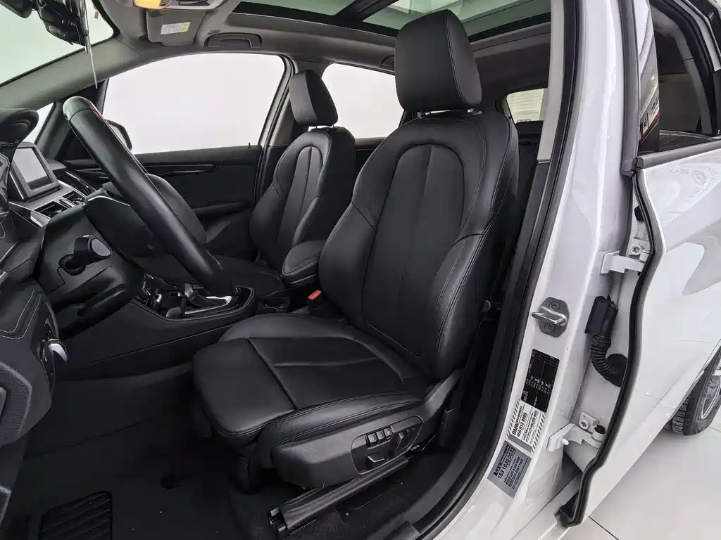 BMW 2 SERIES STATION WAGON