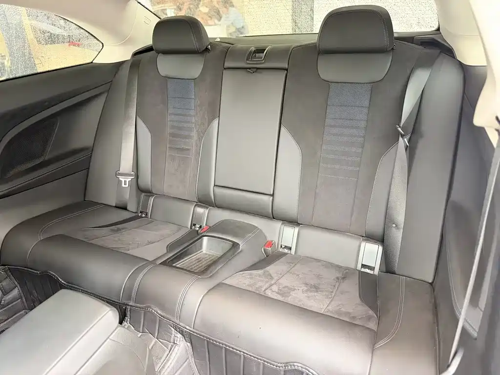 BMW 2 Series (Import) — миниатюра 9