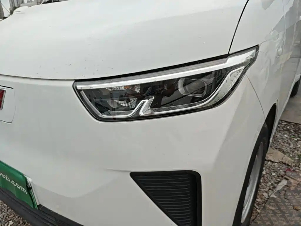 Wuling Yangguang — миниатюра 24