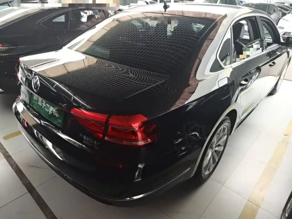 Volkswagen Passat — миниатюра 7