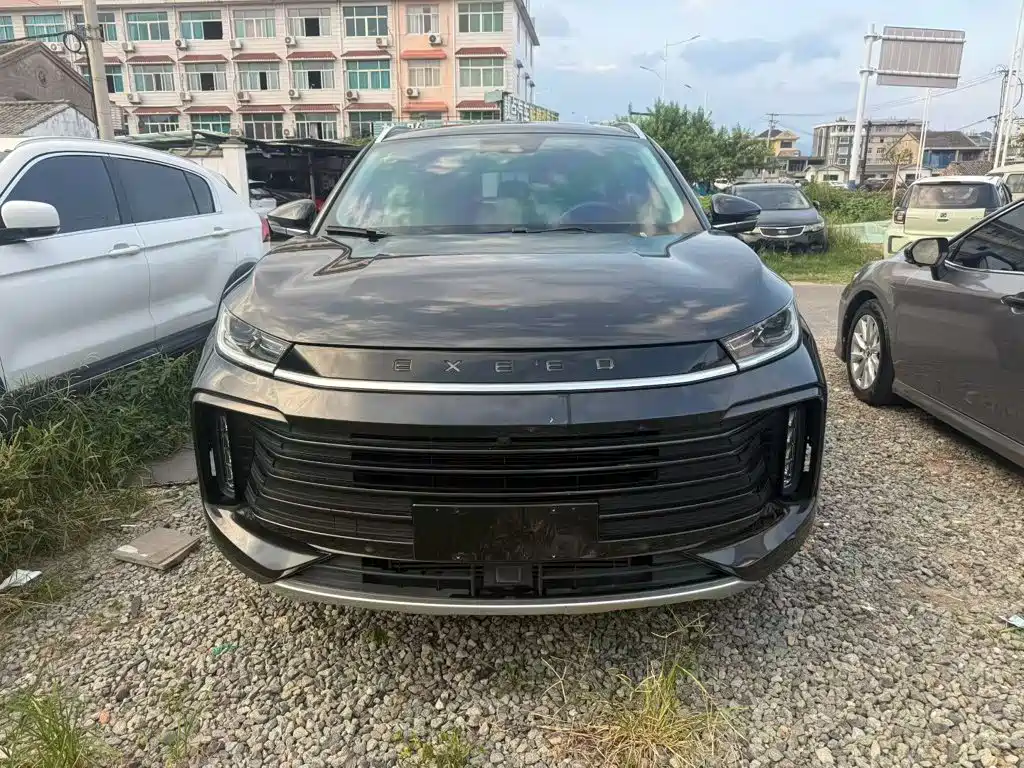 Exeed Lingyun — миниатюра 3