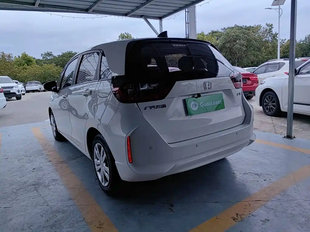 Honda Fit — миниатюра 5