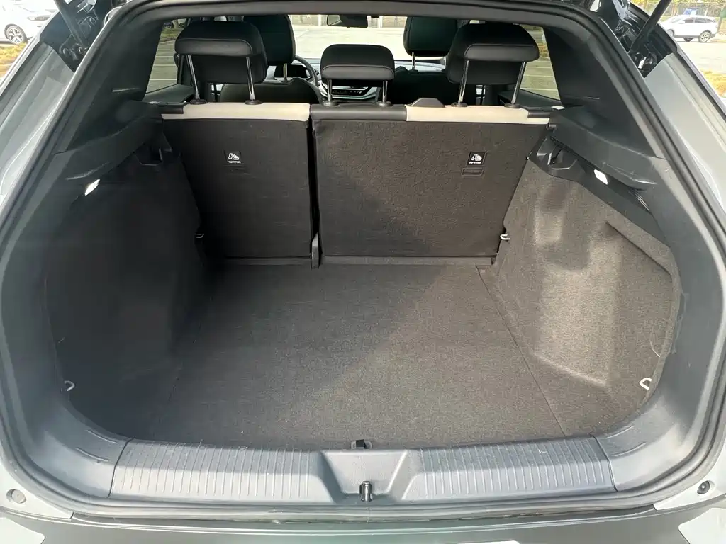 Volkswagen ID.4 Crozz — миниатюра 9
