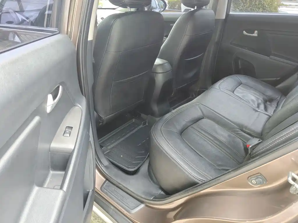 Kia Sportage 2.0L Auto 2WD Edition GL, фото 12