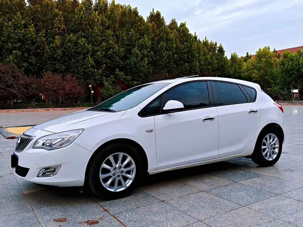 Buick Excelle — миниатюра 12