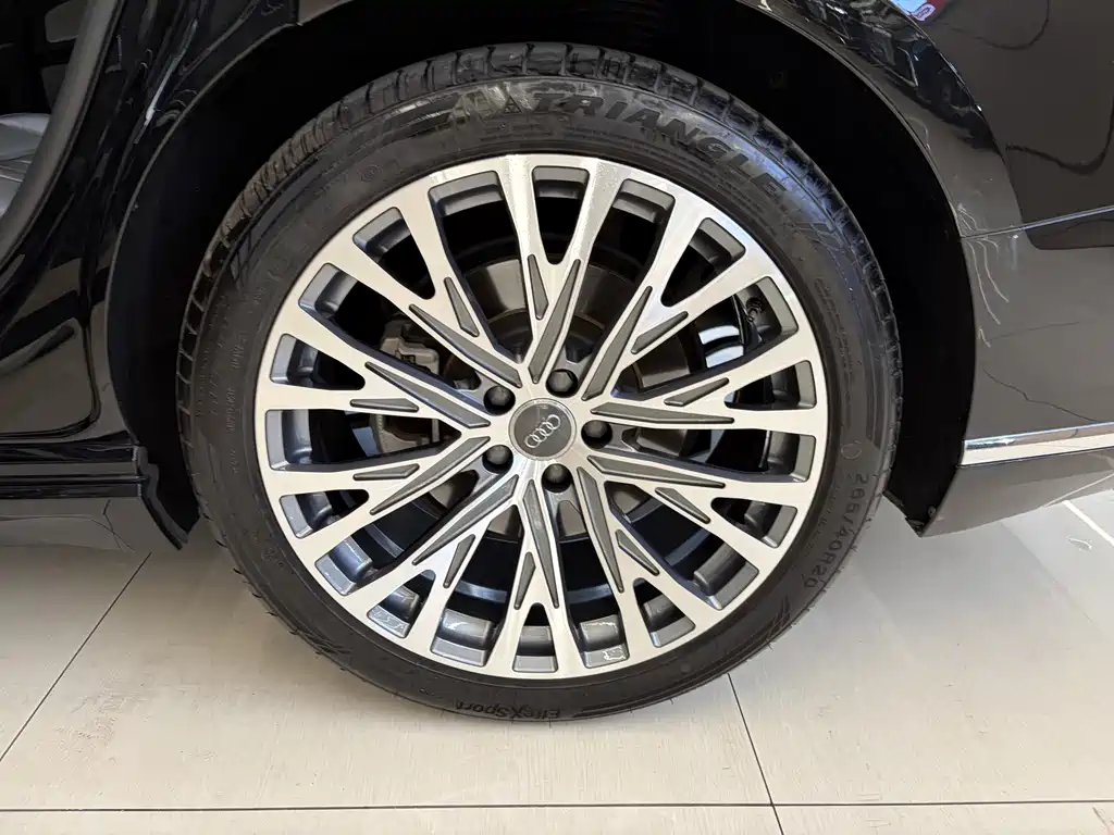 Audi A8 — миниатюра 21