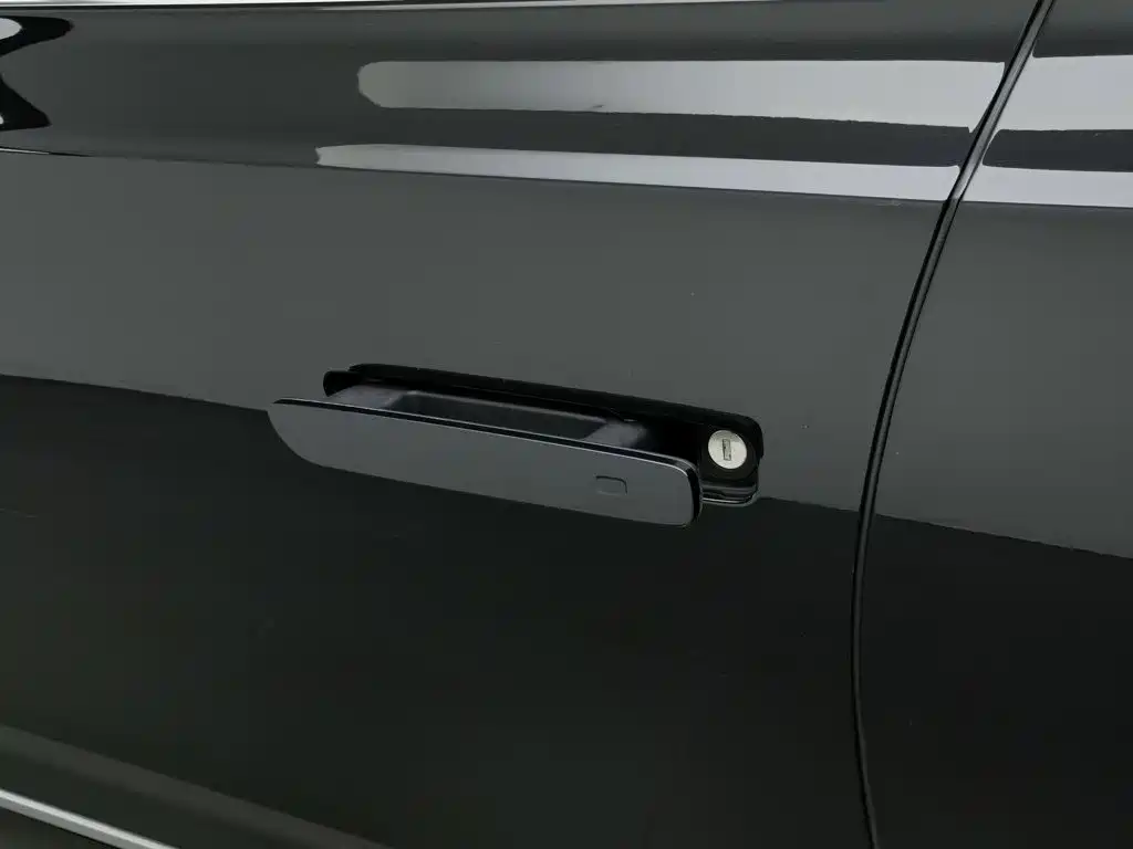 Hongqi Hongqi H9 — миниатюра 18