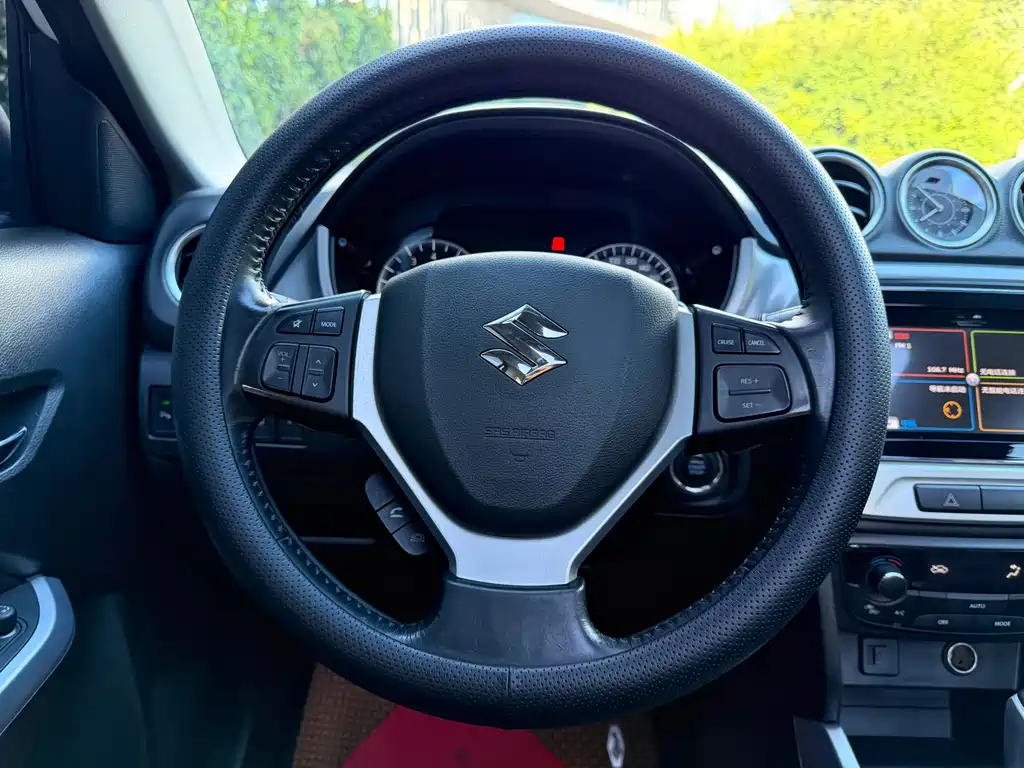 Suzuki Vitara — миниатюра 27