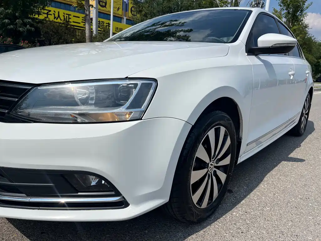 Volkswagen Sagitar — миниатюра 4
