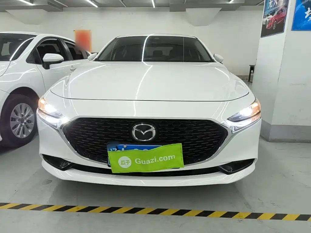 Mazda 3 Axela — миниатюра 3