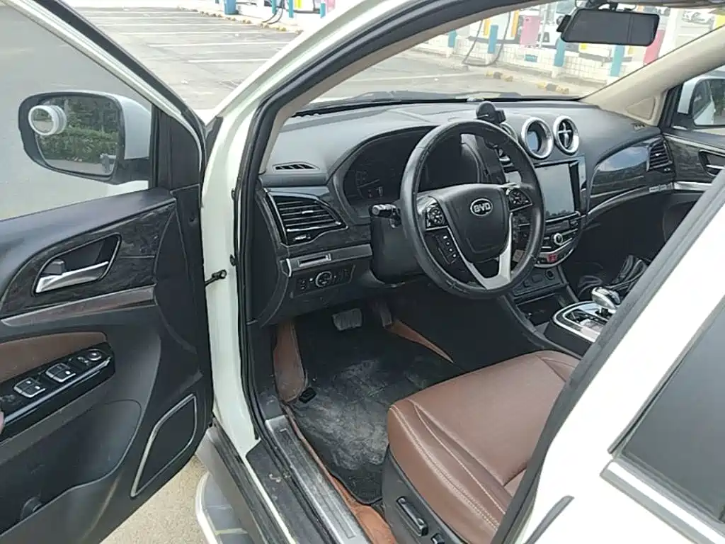 BYD S7 — миниатюра 16