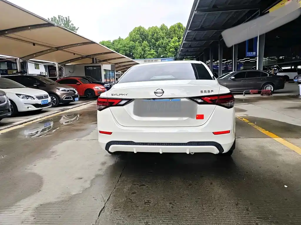 Nissan Sylphy — миниатюра 8