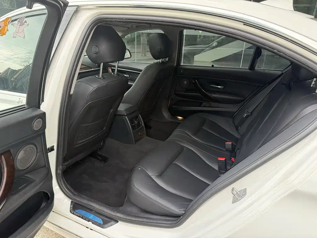 BMW 3 Series — миниатюра 9