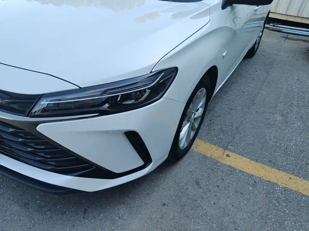 Chevrolet Monza — миниатюра 24