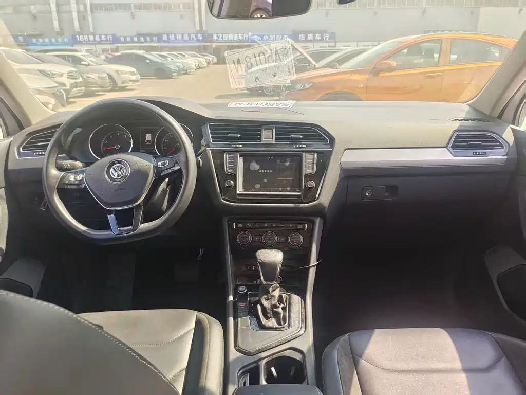 Volkswagen Tiguan L — миниатюра 5