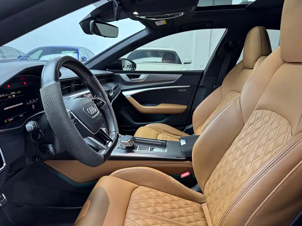 Audi A7L 2022 — фото 5