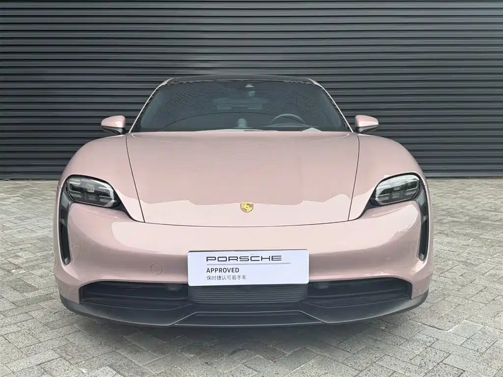 Porsche Taycan — миниатюра 6