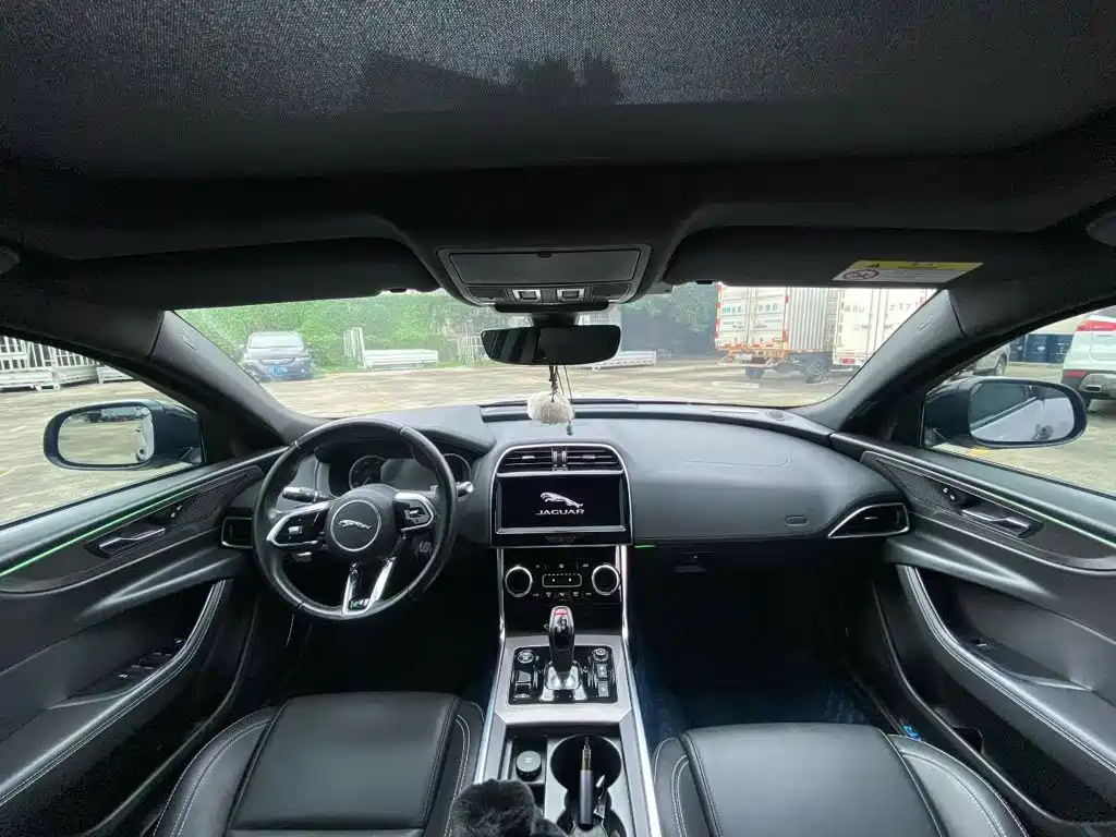 Jaguar XEL — миниатюра 5