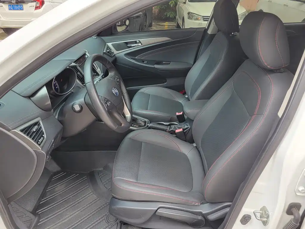 Changan Eado — миниатюра 7