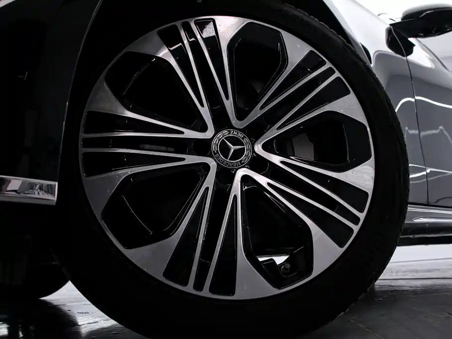Mercedes-Benz E-Class — миниатюра 19