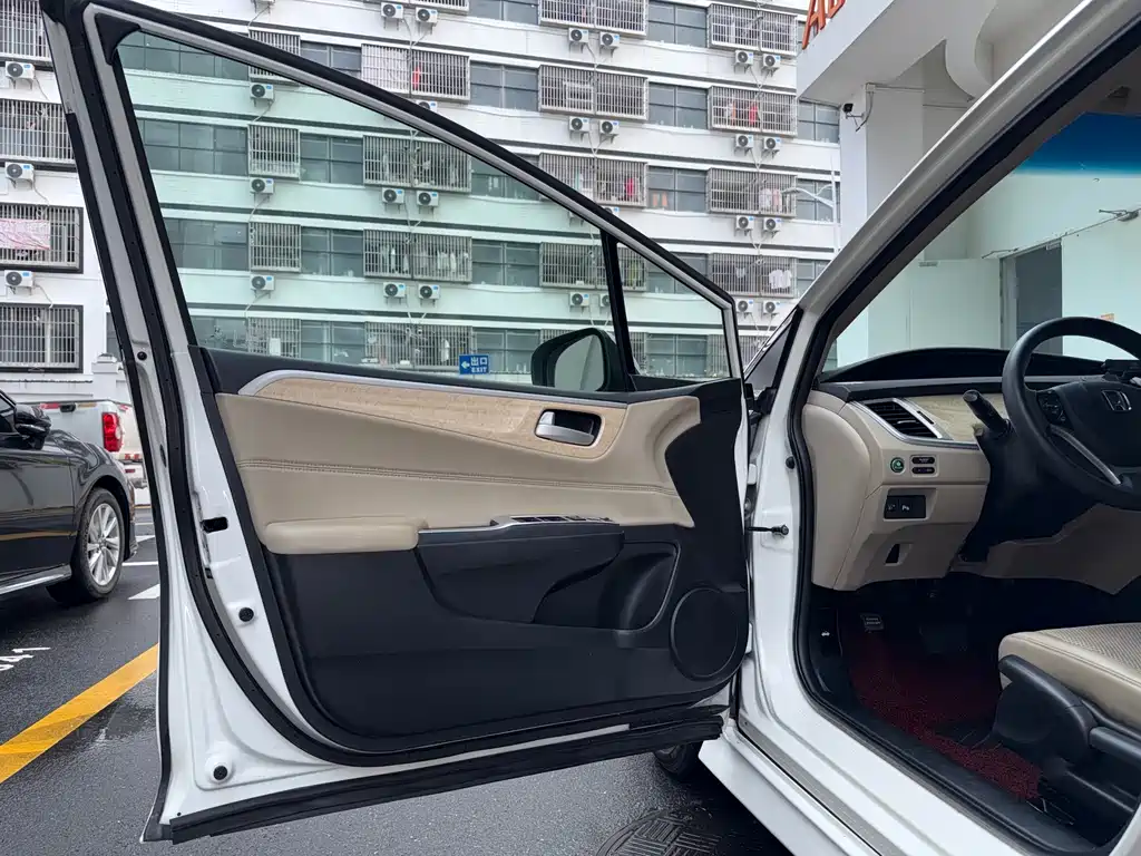 Honda Jade — миниатюра 12