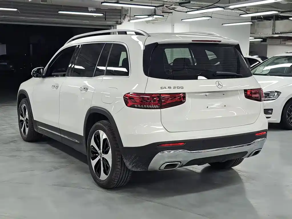 Mercedes-Benz GLB — миниатюра 6