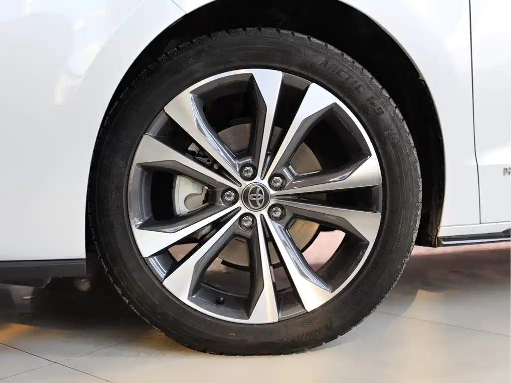Toyota Granvia 2022 2.5L Flagship