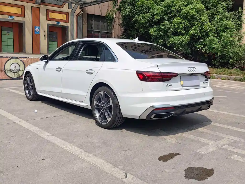 Audi A4L — миниатюра 16