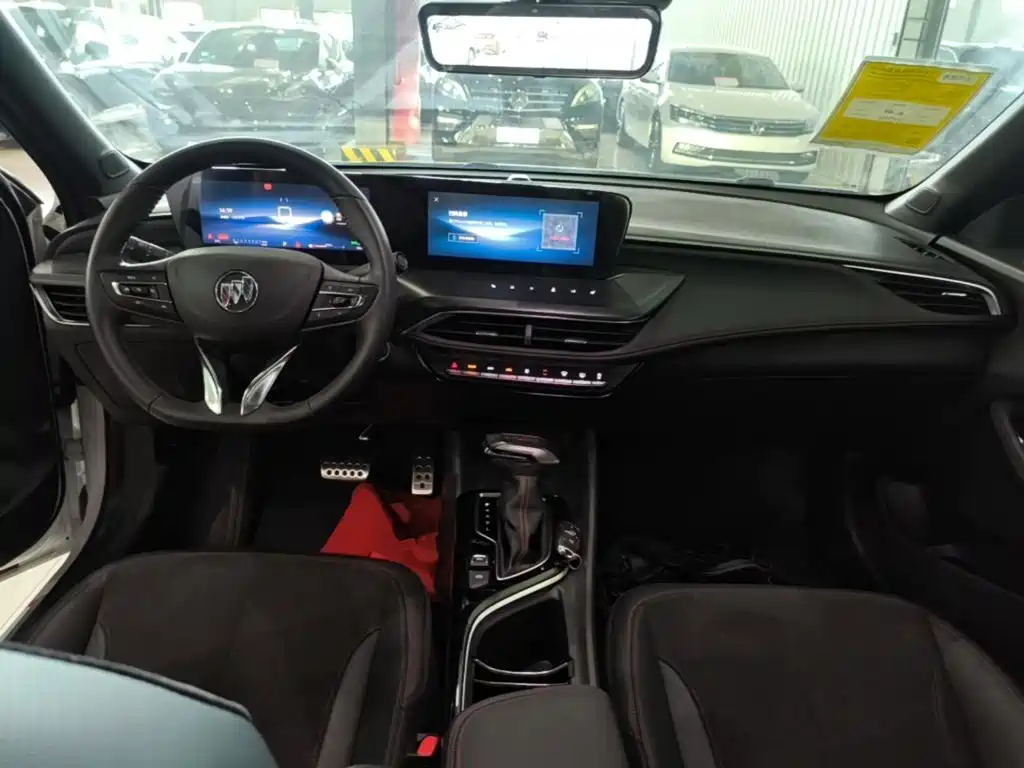 Buick Verano — миниатюра 10