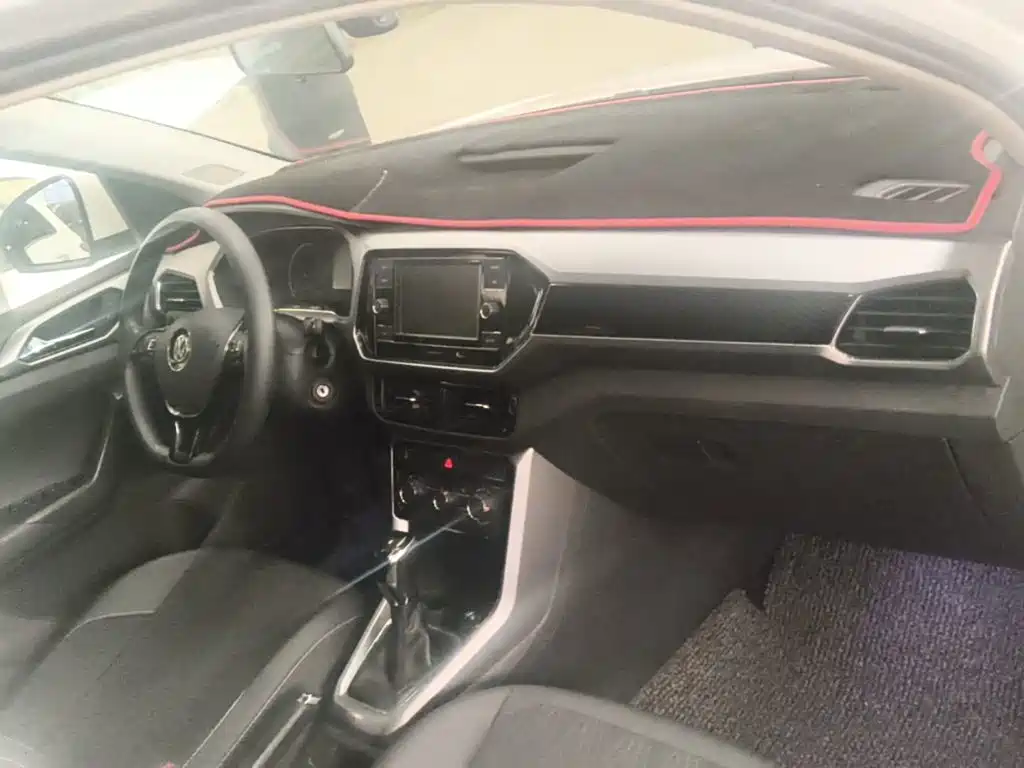 Volkswagen T-Cross — миниатюра 10