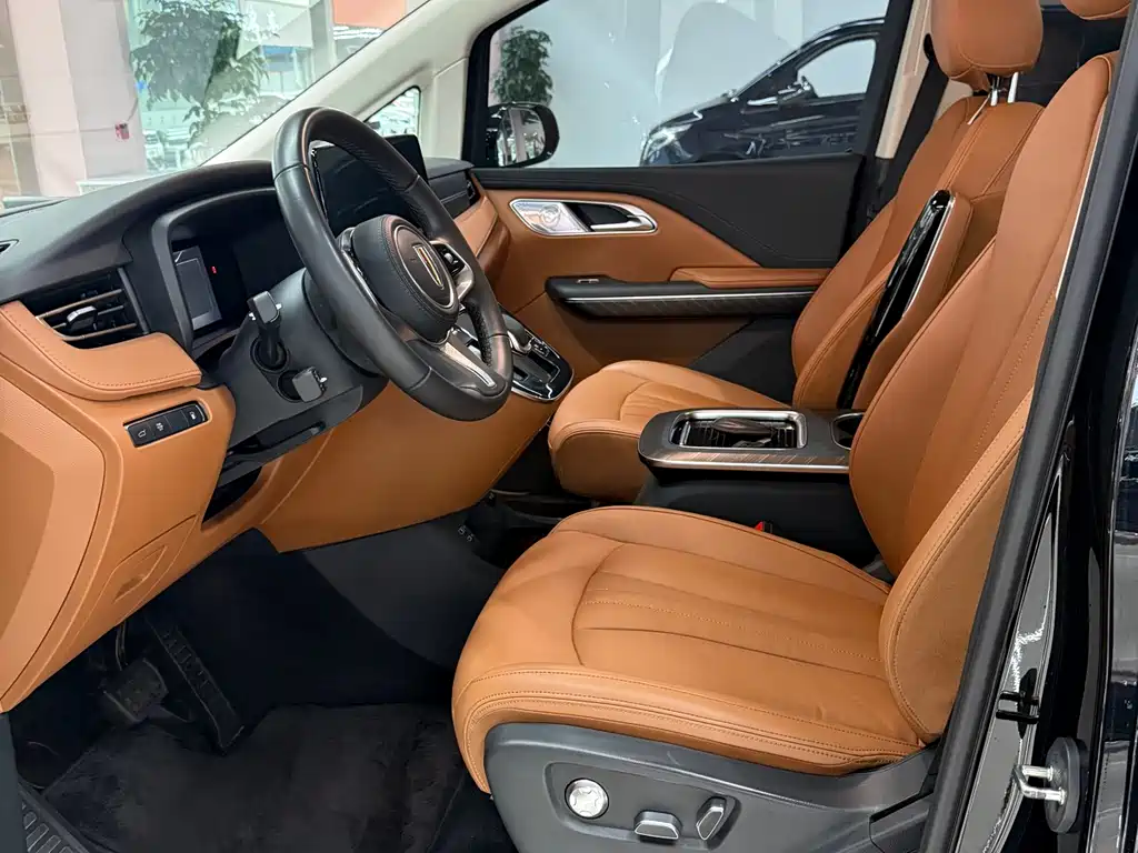 Hongqi HQ9 PHEV 2024 2.0T