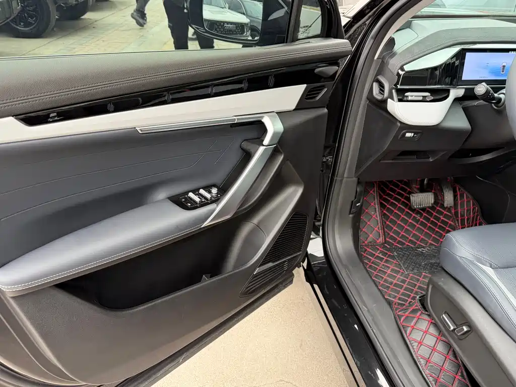 GEELY AUTOMOBILE BOYUE L