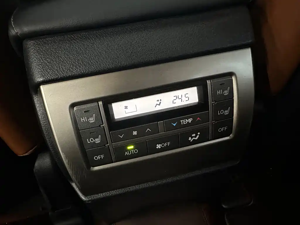 Lexus GX — миниатюра 18