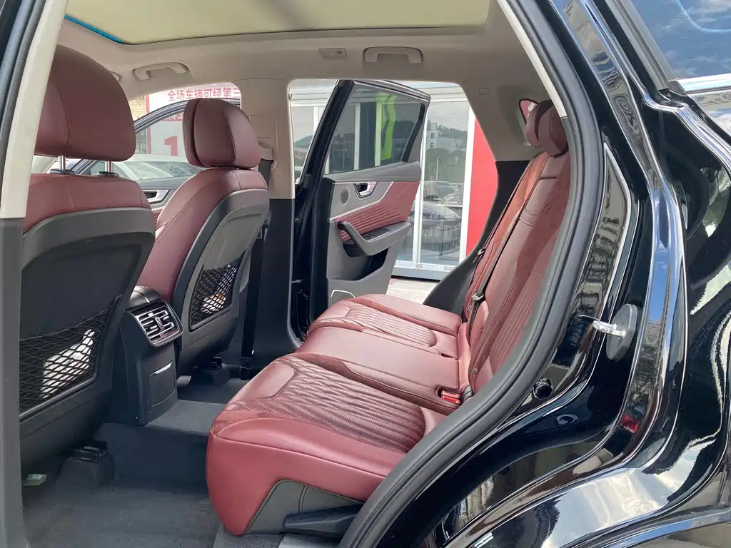 Hongqi Hongqi HS5 — миниатюра 9