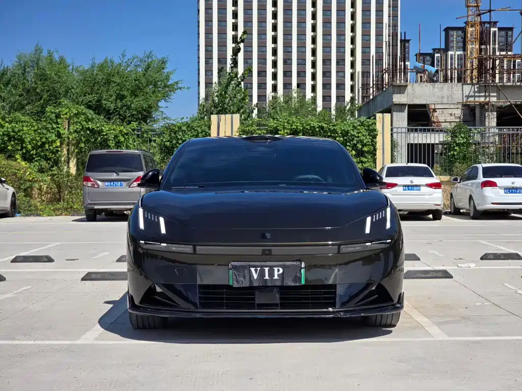 Lynk & Co 10 — миниатюра 2