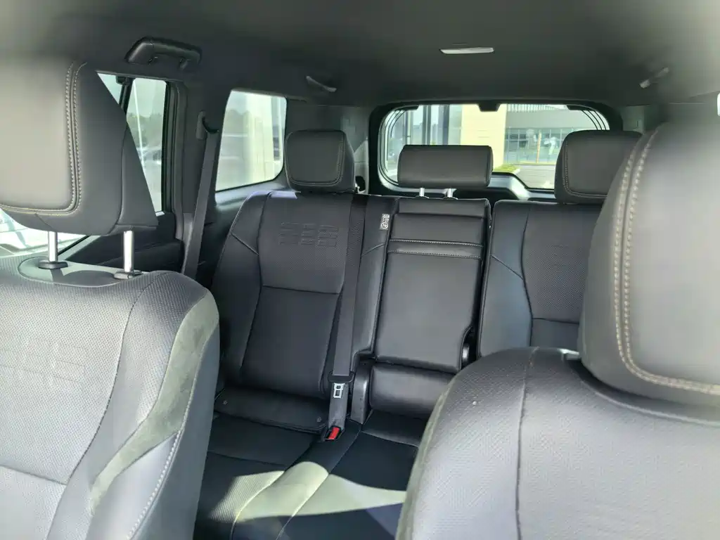 Lexus GX — миниатюра 18
