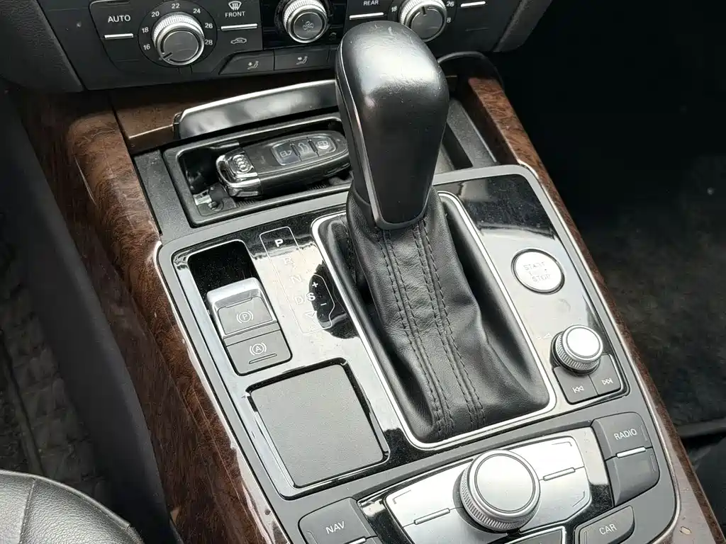 Audi A6L — миниатюра 3