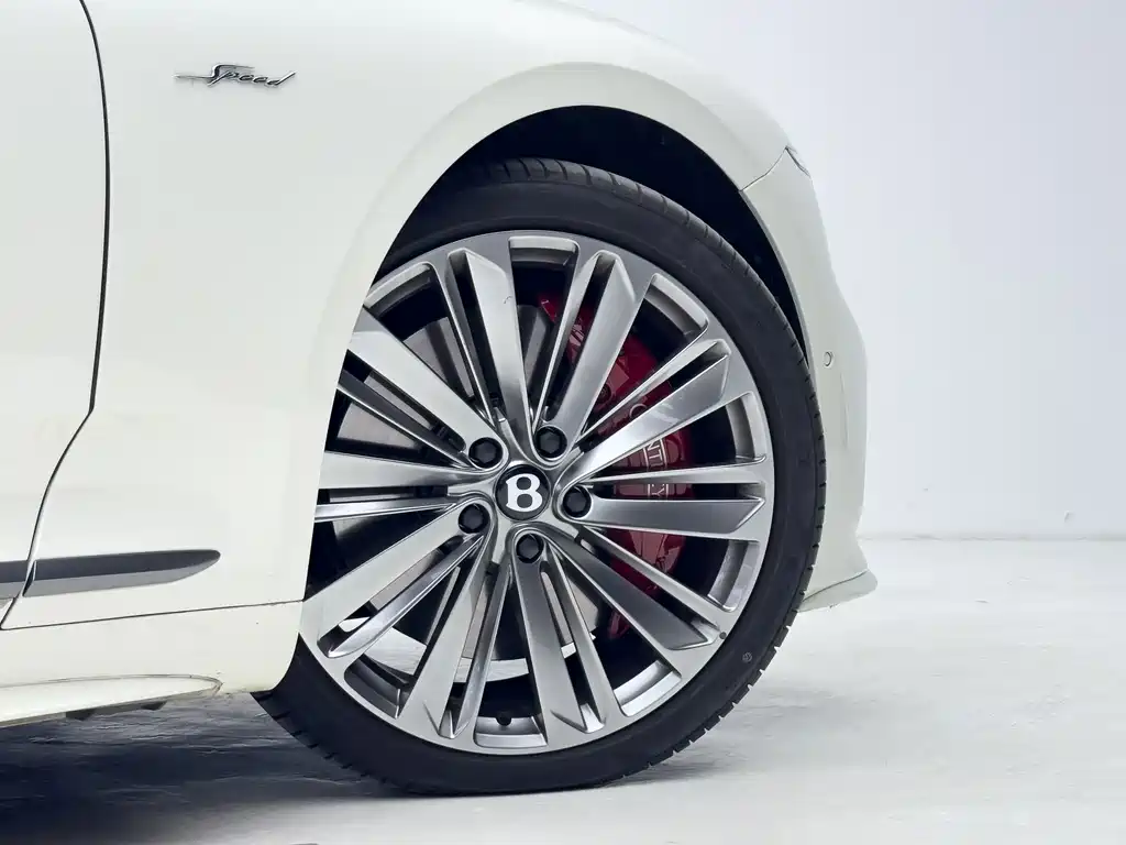 Bentley Continental PHEV — миниатюра 11