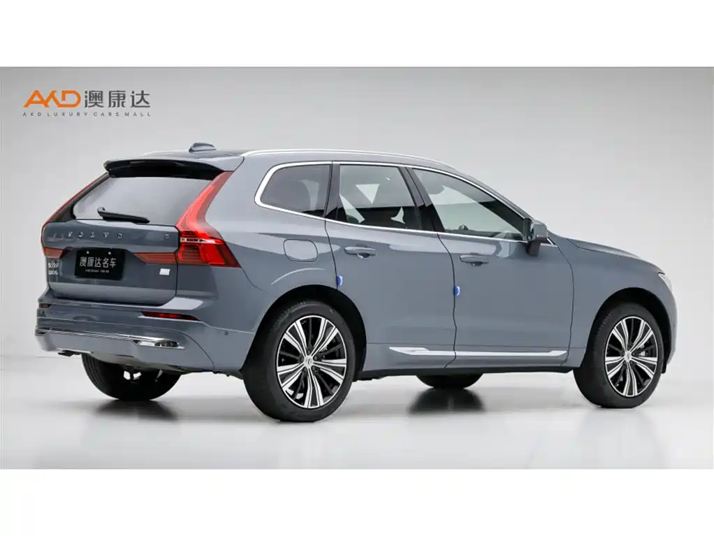 Volvo XC60 PHEV — миниатюра 3