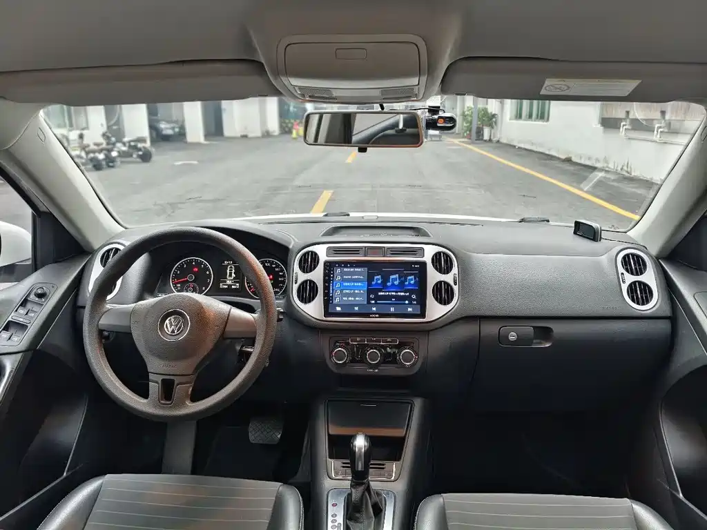 Volkswagen Tiguan 2016 300TSI AT