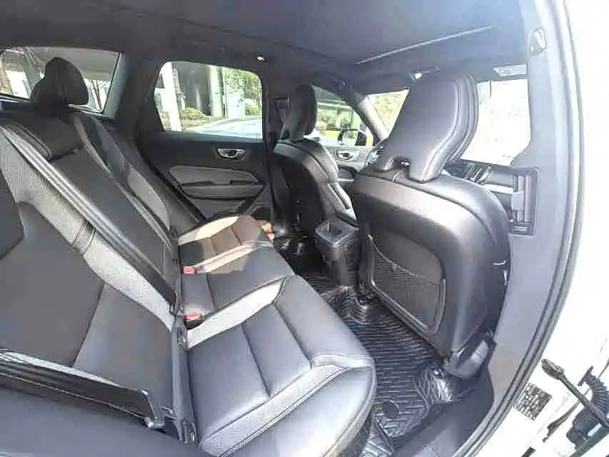 Volvo XC60 — миниатюра 7