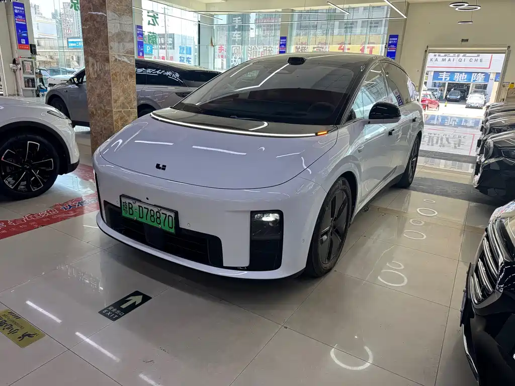 Li Auto Li i8