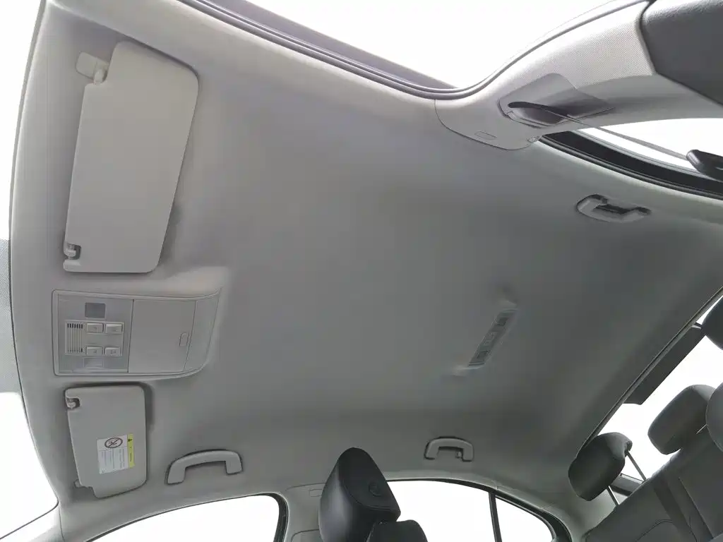 Skoda Superb — миниатюра 14